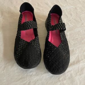 Sketchers Lightweight Memory Foam